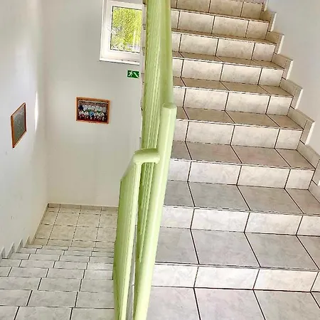 Guszti Apartment
